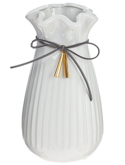 Ваза фарфоровая белая с пояском у горлышка 10х10х19 см