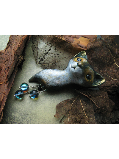 Волшебная брошь "Ледяная Лисичка - Хозяйка Зимнего Леса"