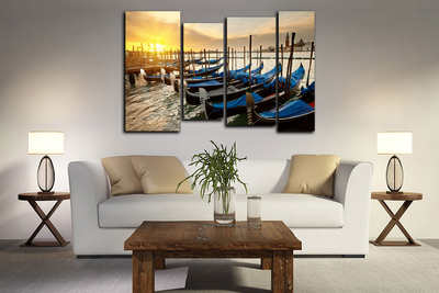 Модульная картина "Гондальеры на пристани"