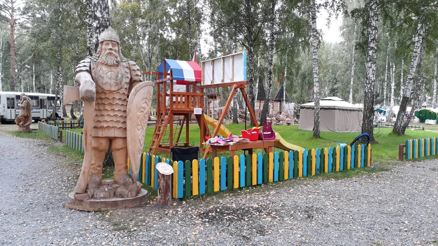 Детская площадка Тасмания. Сельский парк "Околица" Праздник Топора 2019