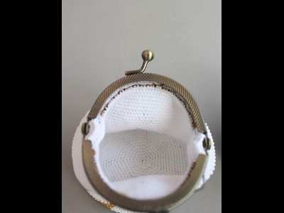 Монетница "Зодиак" Набор для вязания крючком с бисером от Ирины Рудевич - СТРЕЛЕЦ (белый)