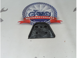 Подложка кронштейна зад.фонаря Урал от М-67 (67-36) (г.Киров.Завод)