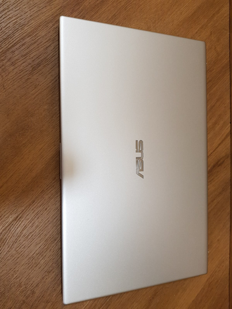 ASUS VIVOBOOK D712DK-AU032 ( 17.3 FHD IPS AMD RYZEN 3 3200U RADEON 540X(2Gb) 8GB 256SSD )