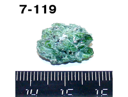 Хромдиопсид натуральный (необработанный) №7-119: 2,2г - 17*12*8мм