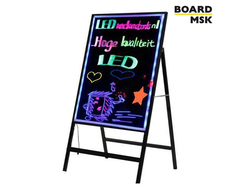 LED штендер односторонний: доска + черная подставка с боковыми ограничителями