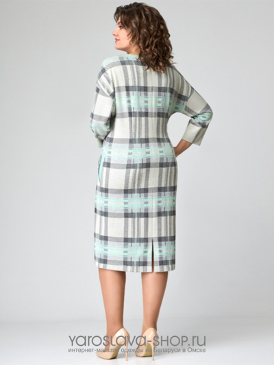 Повседневное платье мятно-серого цвета в клетку с декоративной вставкой из отделочной ткани