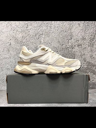 New Balance 9060 Linen Timberwolf