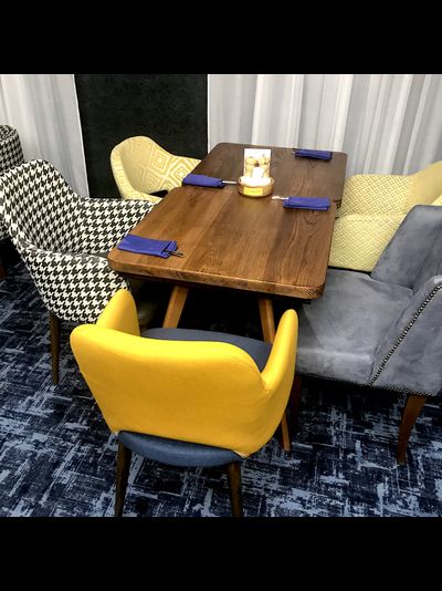 стол из массива карагача в тонировке