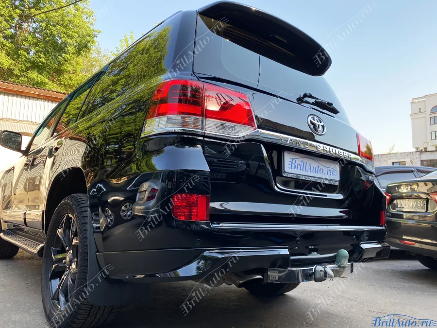 Рестайлинг Land Cruiser 200 из 2012 в 2021 TRD (фары Lexus)