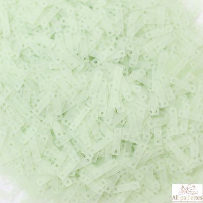 Пайетки 2х8,6 мм № 706f