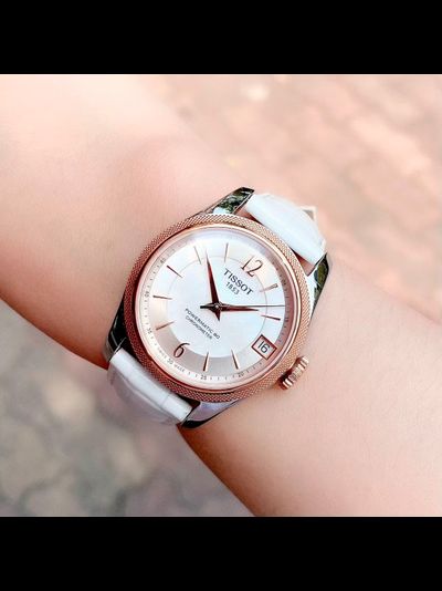 Швейцарские часы Tissot T108.208.26.117.00