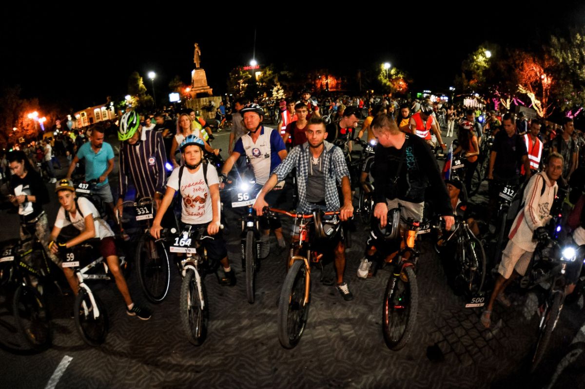 вело ночь. ночной велопарад. велоночь иваново 2021. велоночь иваново карта. городской велосипедист.