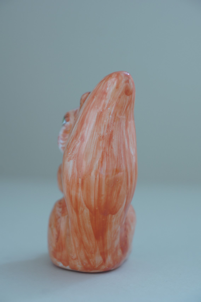 Белочка с подарком