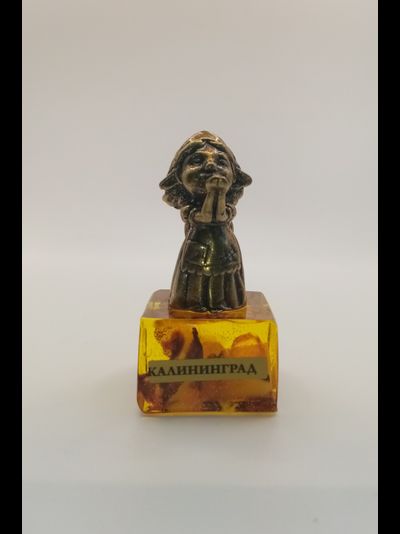 Мама Варя на подставке