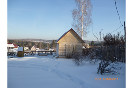 Выпилены проёмы под дверь и окна.