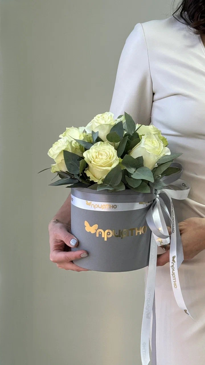 Цветочная композиция цветов на 8 марта № 738