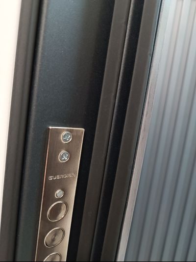 STEEL ART (МЕЛИТОПОЛЬ). COMBI BAND GREY SECTOR (КОМБИ БЕНД ГРЕЙ СЕКТОР) 105 мм (ТРЕХКОНТУРНАЯ) КАРБОН-ГРЕЙ/ БЕЛЫЙ МАТОВЫЙ