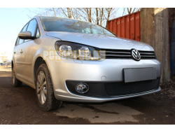 Защита радиатора Volkswagen Touran 2011-... / Volkswagen Caddy 2010-2015 black