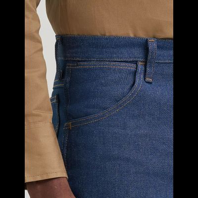 Джинсы 945 Wrangler® Cowboy Cut® Bootcut регулярный крой (жёсткие)