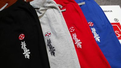 Облегченные трикотажные брюки с вышивкой (модификация 1)