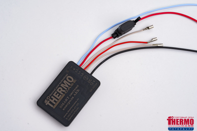 Умная система контроля и прогрева АКБ – SMART СКА 1. Применяется в комплекте с термокейсами ТК-А2, ТК-А3, ТК-А4, ТК-Е3, ТК-Е4 (Включает 2 нагревательные пластины, Габариты, мм: 230x150x0,5)