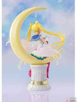 Фигурка Супер Сейлор Мун (Super Sailor Moon Bright Moon & Legendary Silver Crystal)