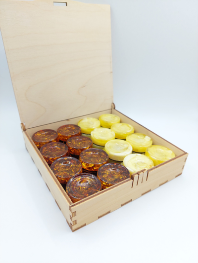 Шашки из ювелирной смолы с янтарем