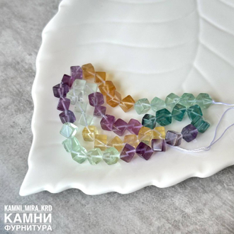 Флюорит гладкий куб 6/8 мм, цена за нить 20 см