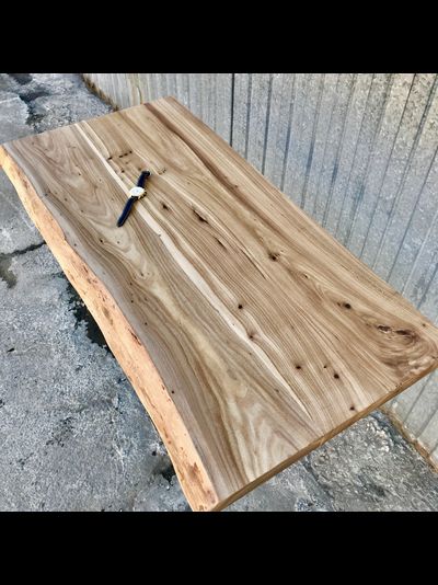 стол из слэба карагача натурального цвета