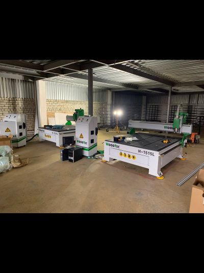 Фрезерно-гравировальный станок с ЧПУ WoodTec H 1515L