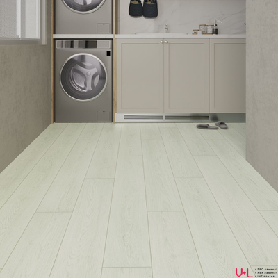 Кварцвиниловая плитка Art East Tile Click Ясень Виченца 45-09 купить на vinyl-laminat.ru