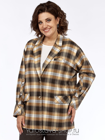 Женский брючный костюм с пиджаком рубашечного типа