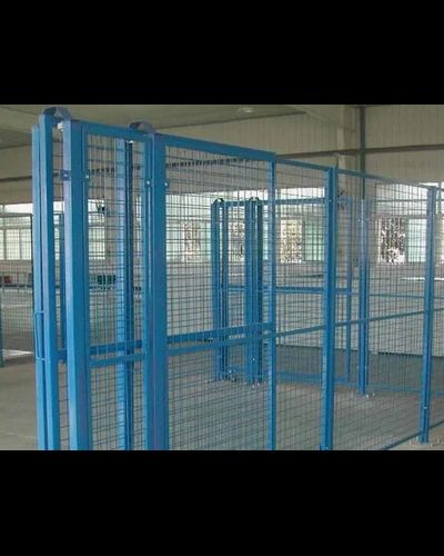 Ограждение в помещении