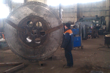 В феврале 2019 года закончены ремонтные работы, продолжавшиеся три месяца,  по восстановлению герметичности газовой горелки доменной печи. Материал - нержавеющая сталь.