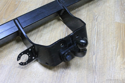 Фаркоп для Hilux Revo