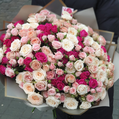 39 КУСТОВЫХ РОЗ