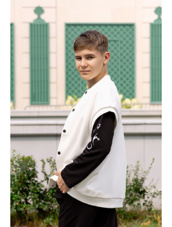 Утепленный трикотажный жилет