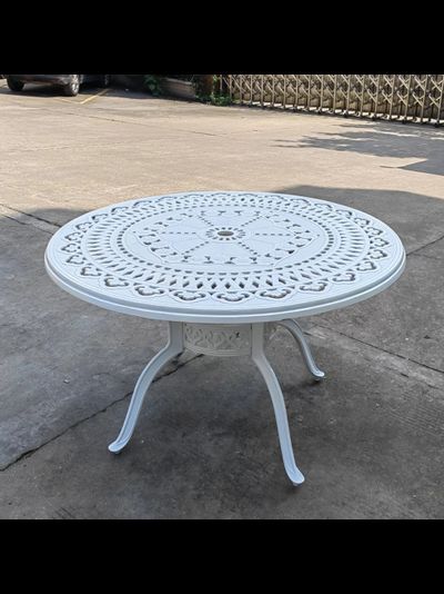 Белая мебель из литого алюминия Vienna 6