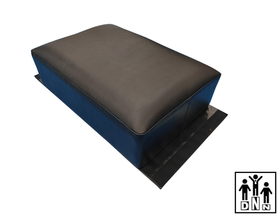 Подушка настенная для улицы натуральная кожа, с чехлом из тента, толщина кожи до 2 мм DNN