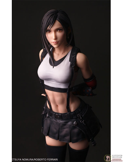 Фигурка Тифа Локхарт (Tifa Lockhart Play Arts Shin)