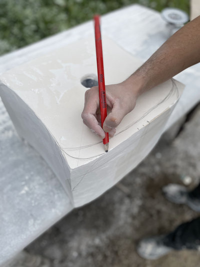 Столик "Tris Forte" с основанием из гипса и столешницей из МДФ