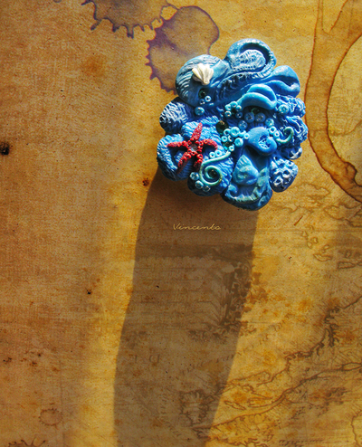 Брошь "Кусочек моря" со стразами Сваровски