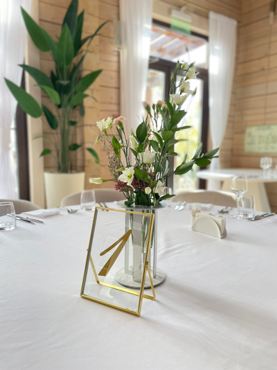 Композиция на стол "Ампулки"