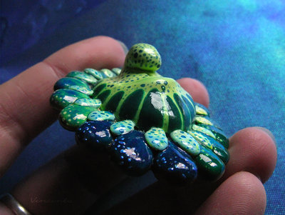 Мордонос из Сада Чудес. Необычная брошь-цветок из термоглины