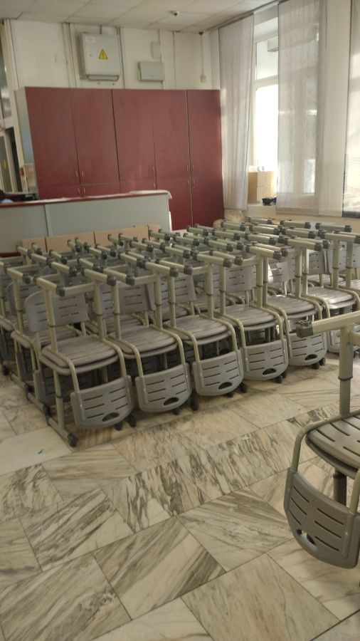 Пластиковый стул КЛ-1 с регулировкой по высоте