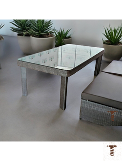 стол с закругленными углами