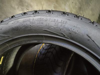 Шина 215/40-12 P825