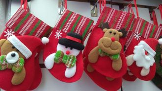 Украшение Сапожок  Дед мороз и друзья красные  упаковка 12 штук