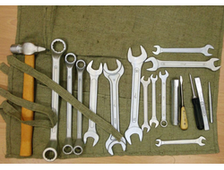 Набор шоферского инструмента типа М-252 ( без монтировок)