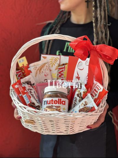 корзина с nuttela bueno tobleron